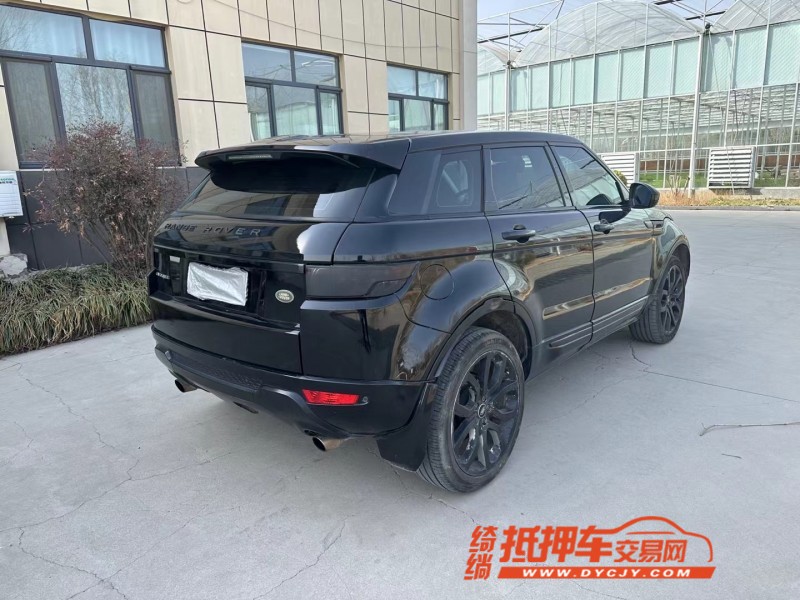 济宁16年路虎极光5