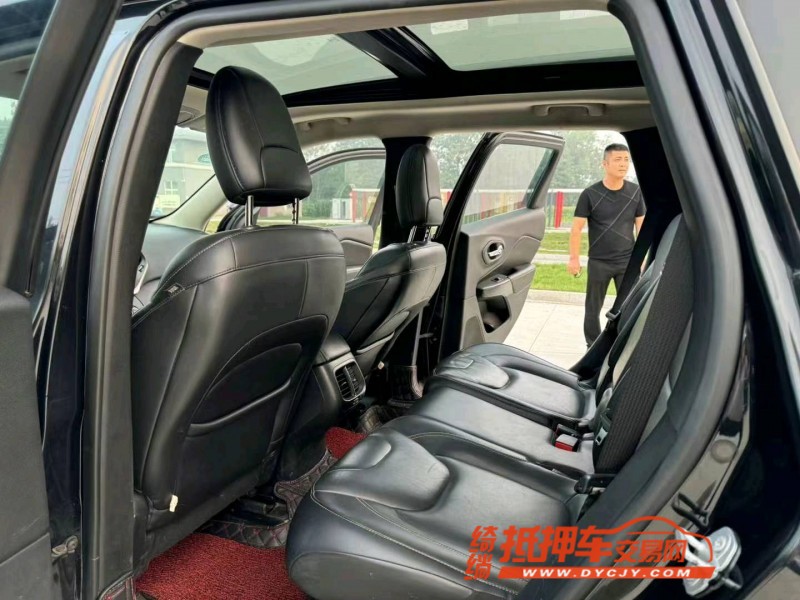 徐州17年Jeep自由光6
