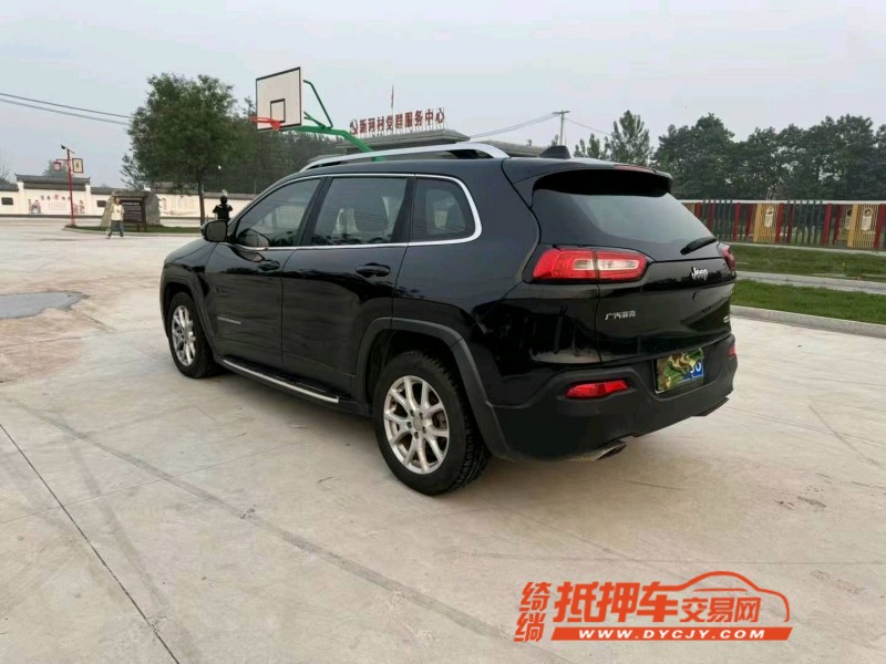 徐州17年Jeep自由光8