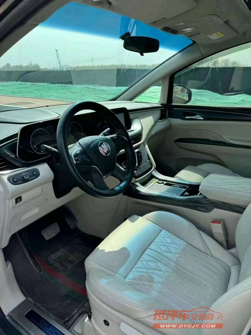 青岛22年别克GL85