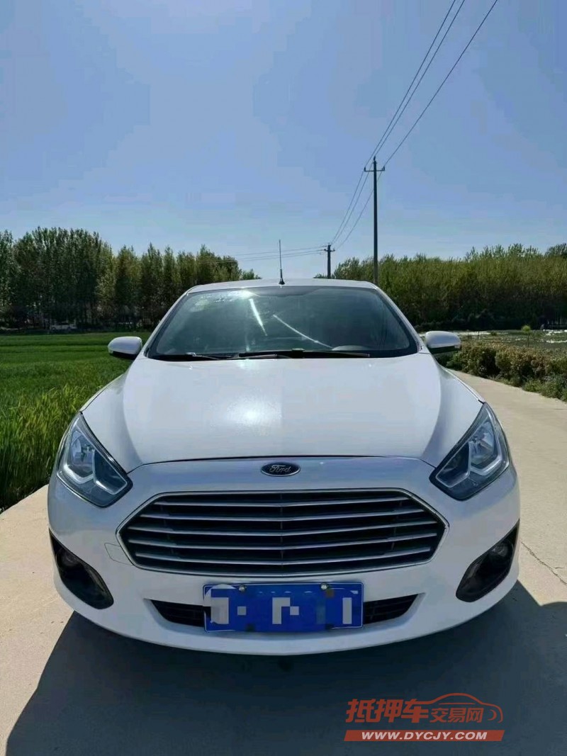 青岛15年福特福睿斯1