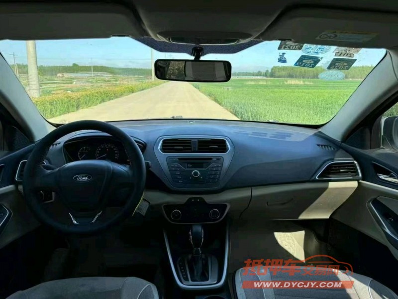 青岛15年福特福睿斯6