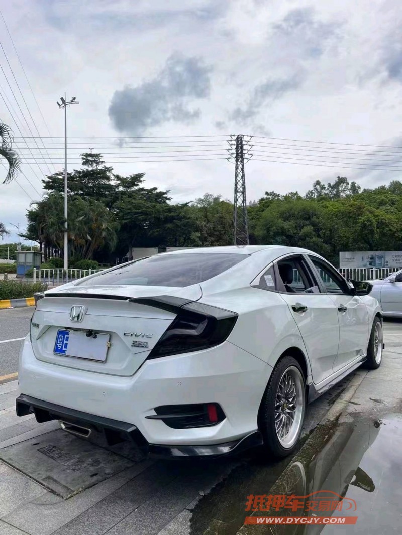 广州21年本田思域8