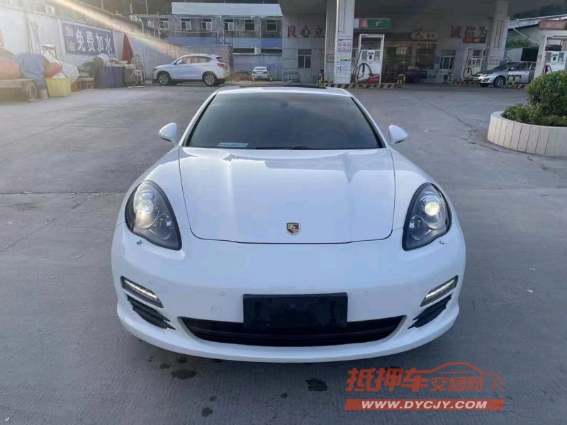 广州12年保时捷帕拉梅拉1