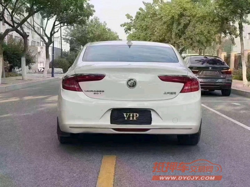 廊坊16年别克君越9