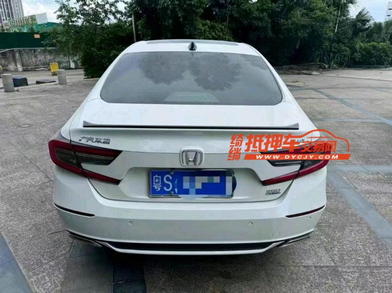 汕头22年本田雅阁4