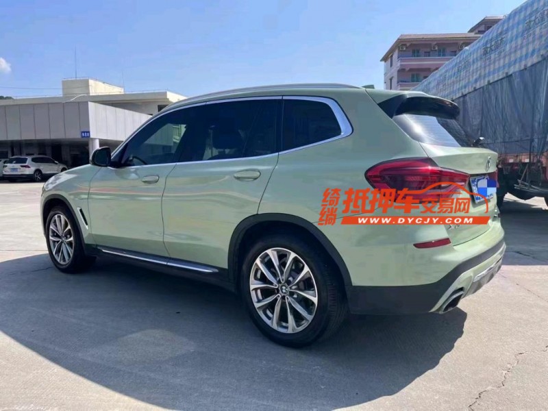 广州21年宝马X36