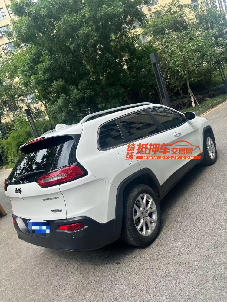 成都17年Jeep自由光8