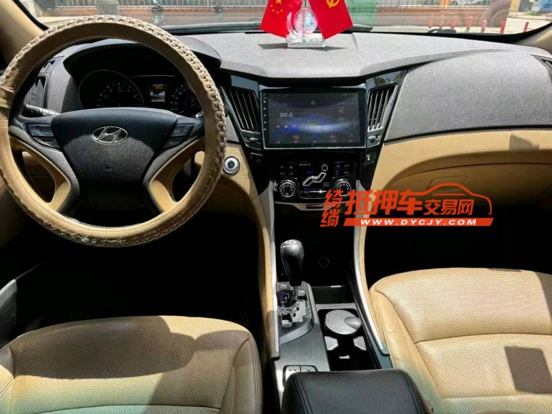 潍坊13年现代索纳塔八7