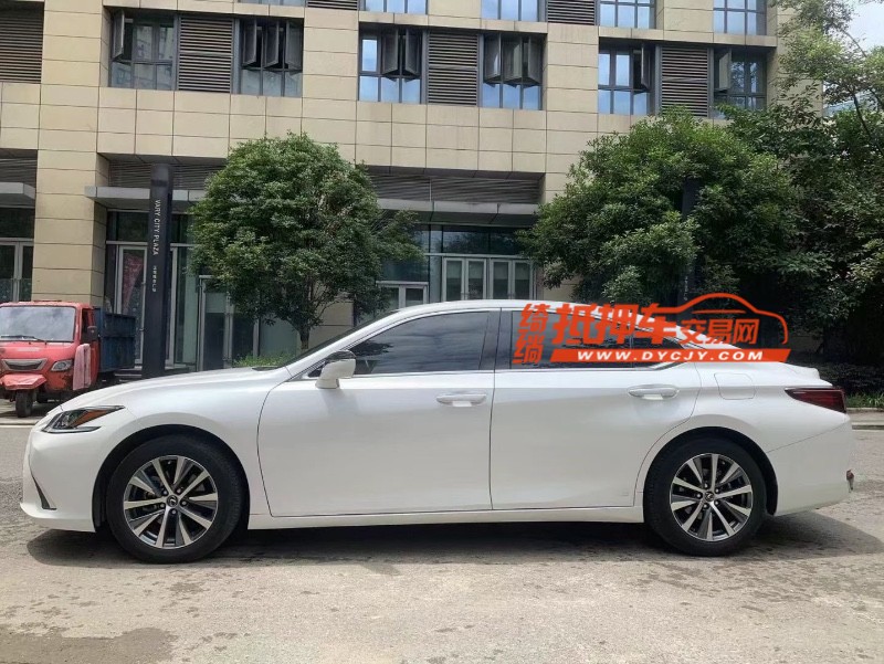 成都20年雷克萨斯ES3