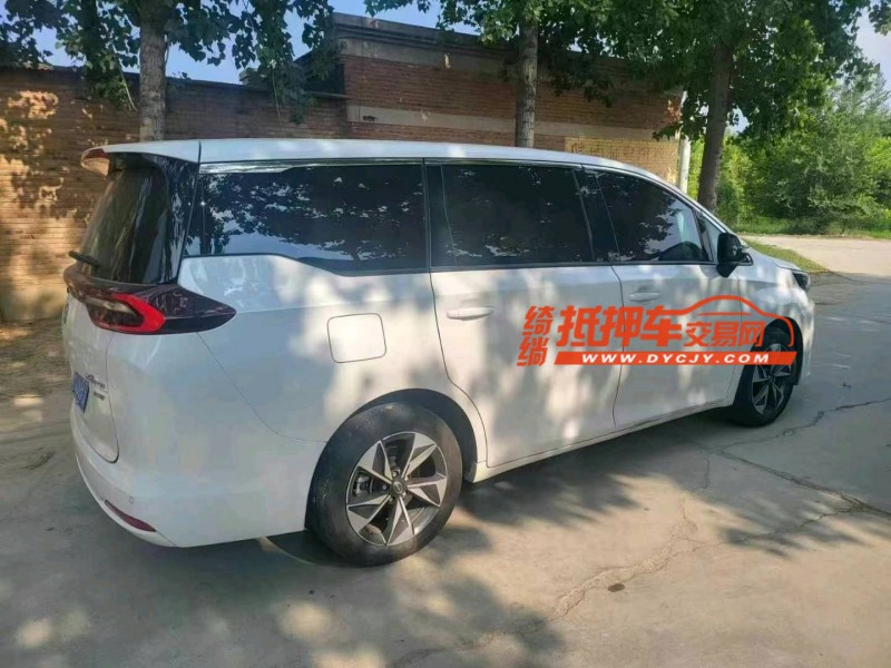 保定23年传祺M64