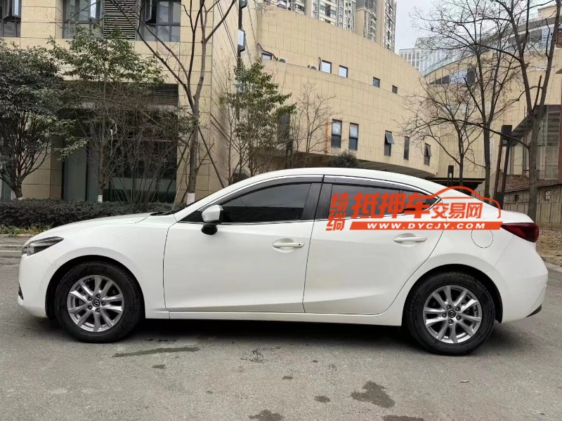 成都19年马自达昂克赛拉3