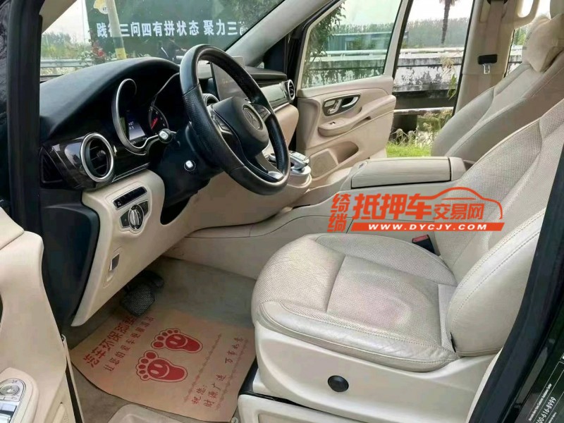 徐州17年奔驰V3