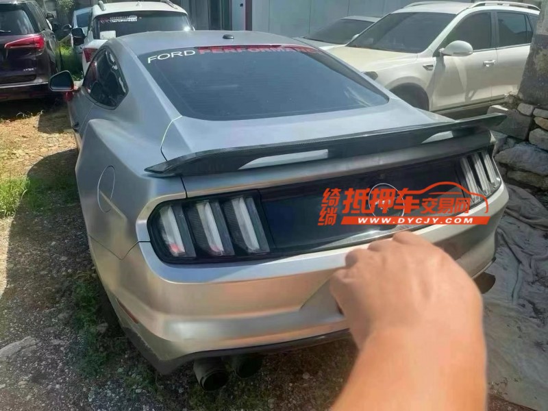 济宁18年福特野马4