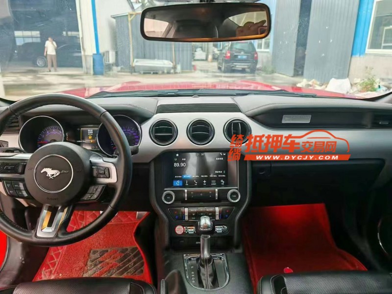 青岛17年福特野马4