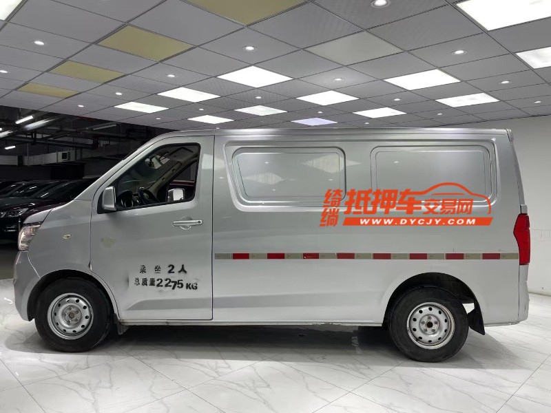 成都21年长安汽车睿行3