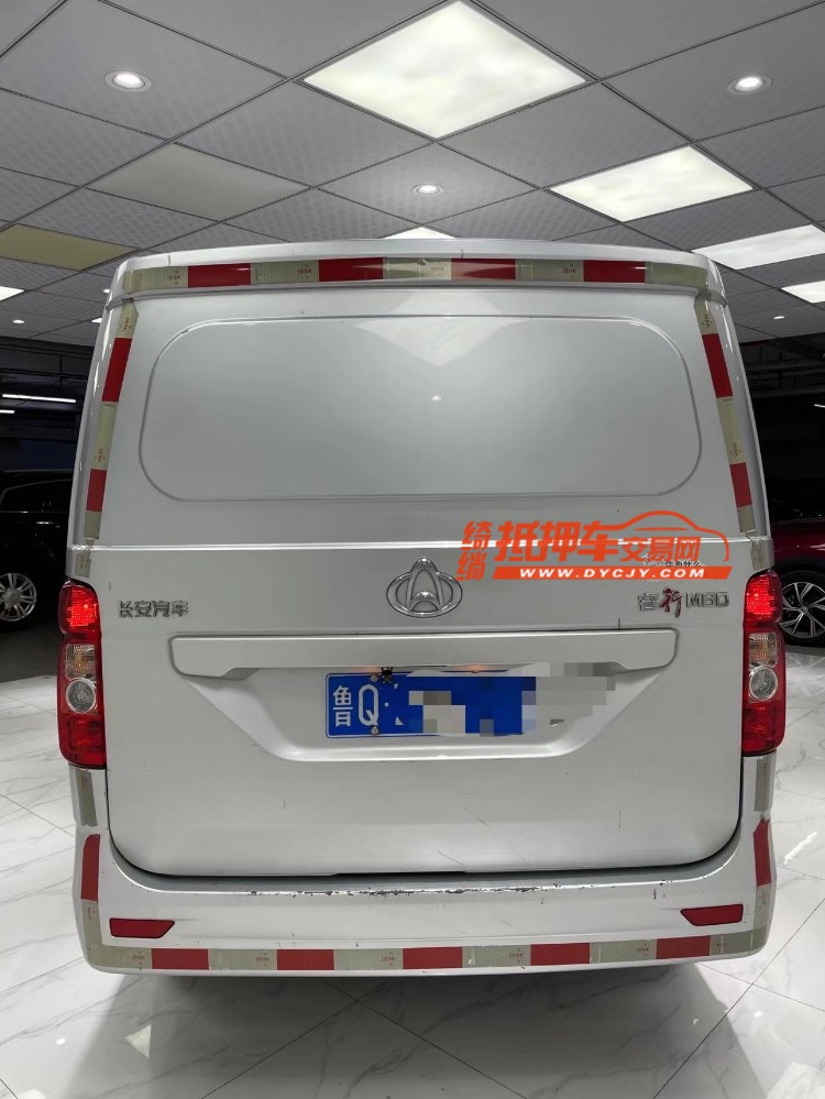 成都21年长安汽车睿行9