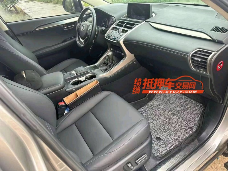 江门18年雷克萨斯NX8