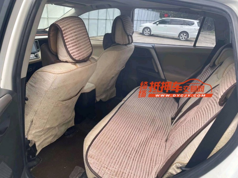 青岛16年丰田RAV44