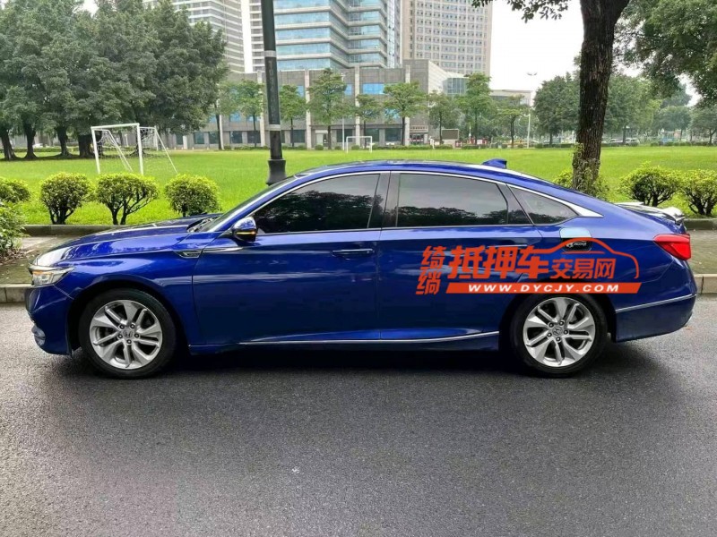 东莞18年本田雅阁3