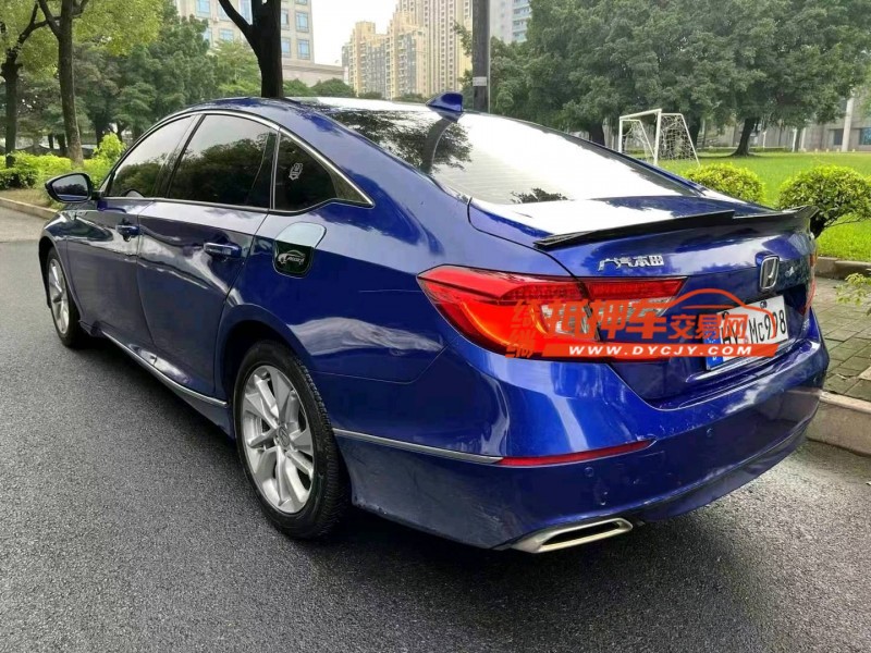 东莞18年本田雅阁4