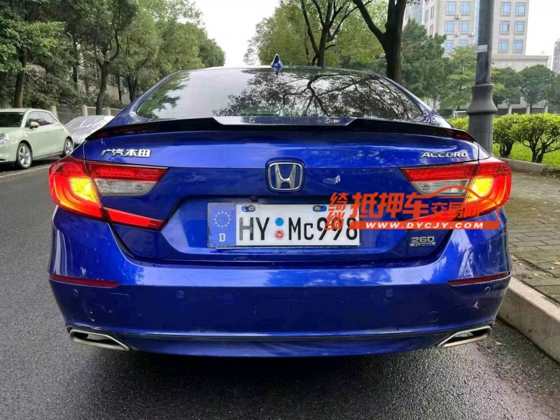 东莞18年本田雅阁9