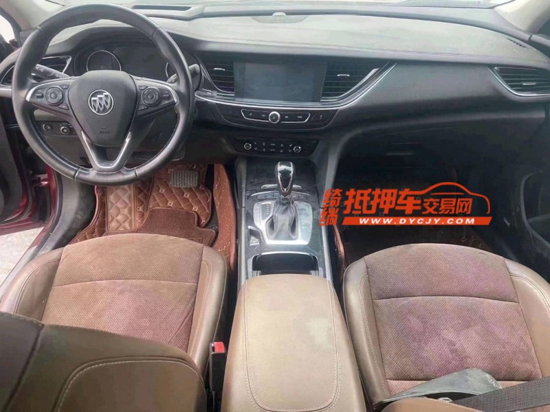 青岛18年别克君威5