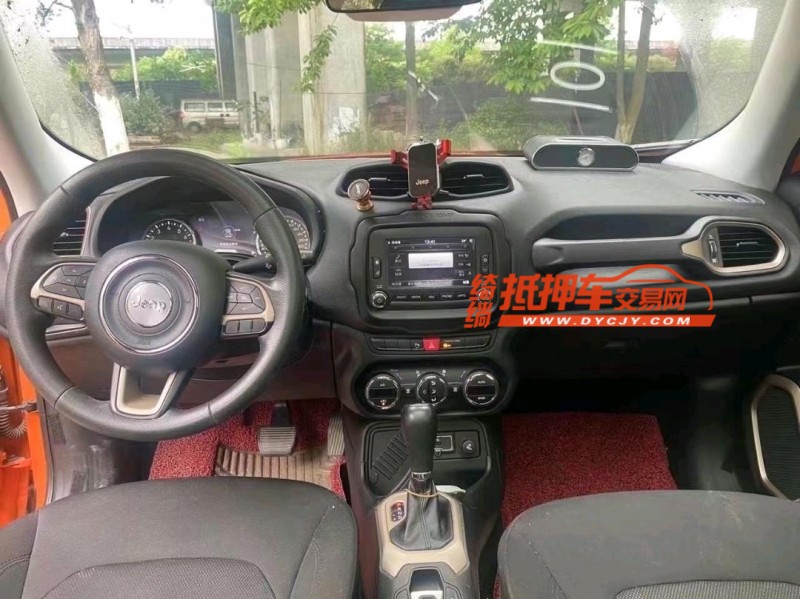 紹興17年Jeep自由俠6
