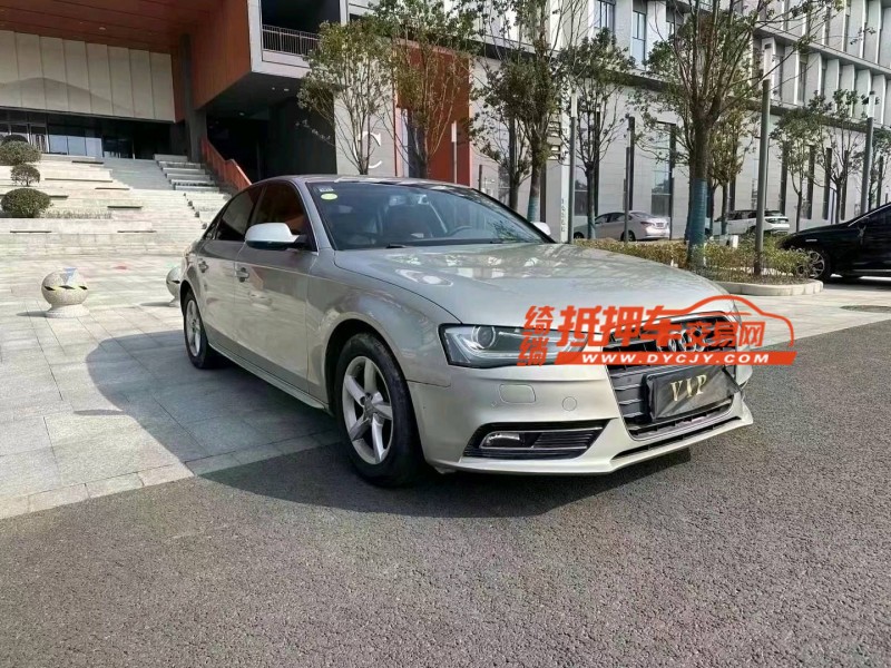 济宁15年奥迪A4L2