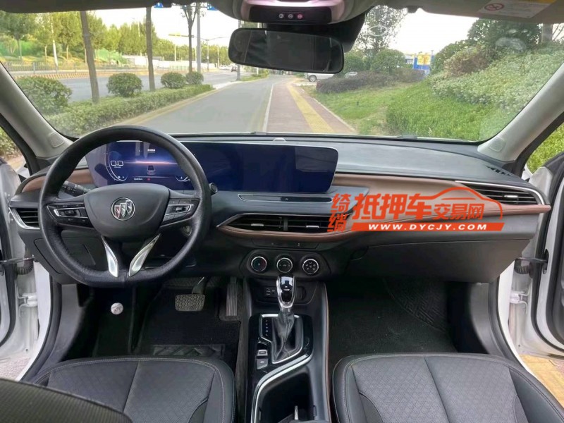 枣庄22年别克威朗5