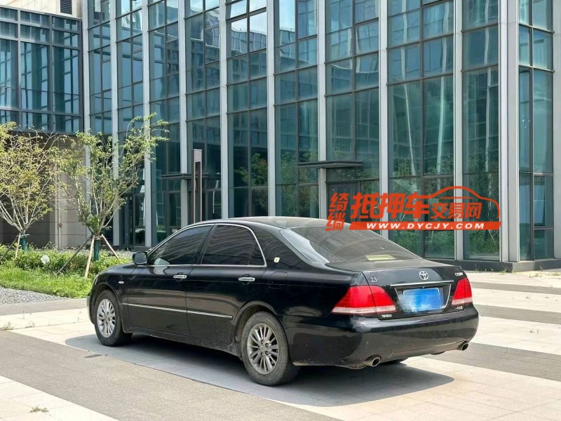 青岛09年丰田皇冠8