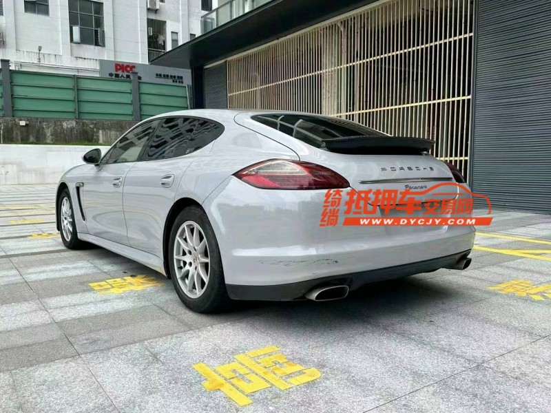 广州13年保时捷帕拉梅拉7