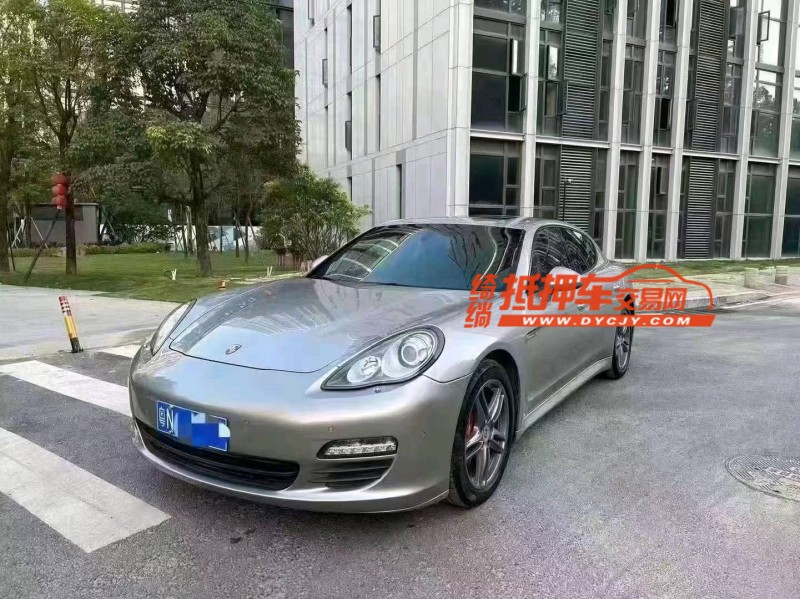广州12年保时捷帕拉梅拉3