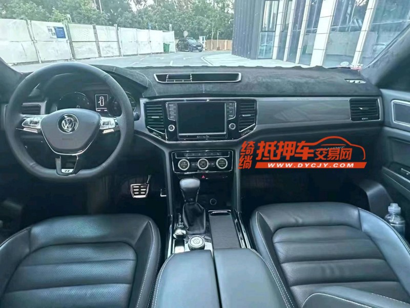 广州18年大众途昂8