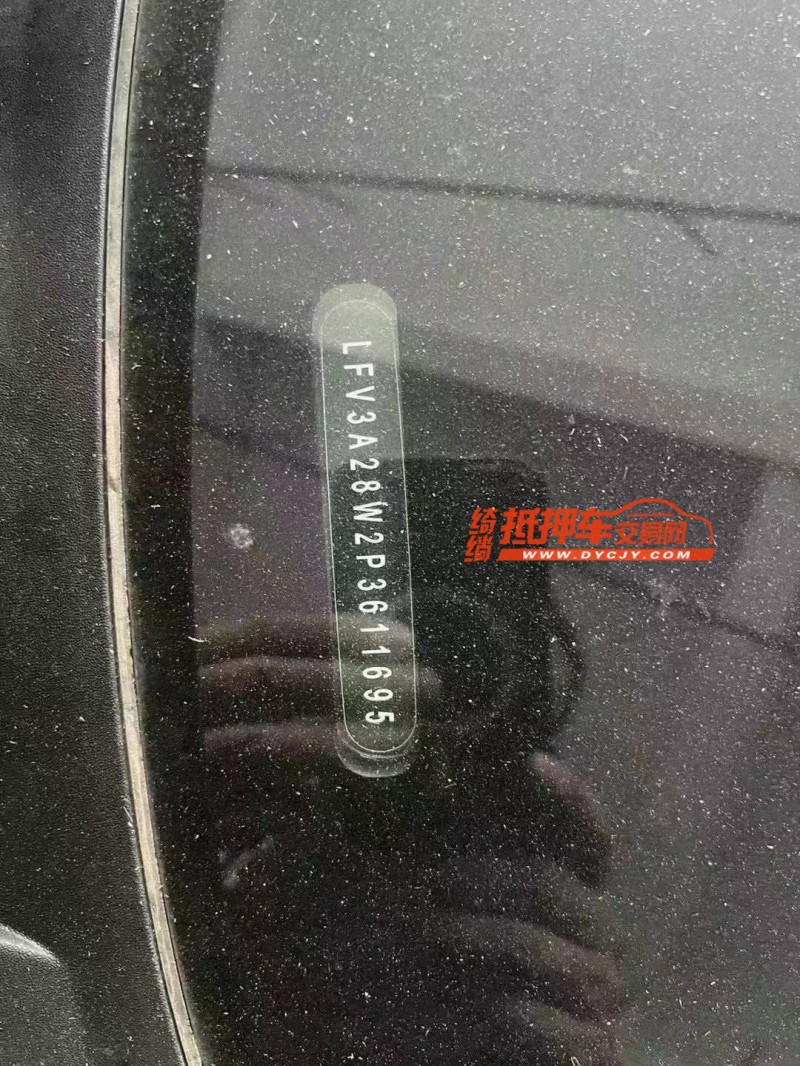 济宁23年奥迪A4L8