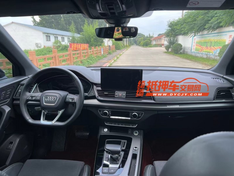 青岛21年奥迪Q58
