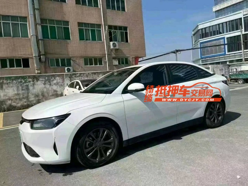 广州22年威马汽车E52