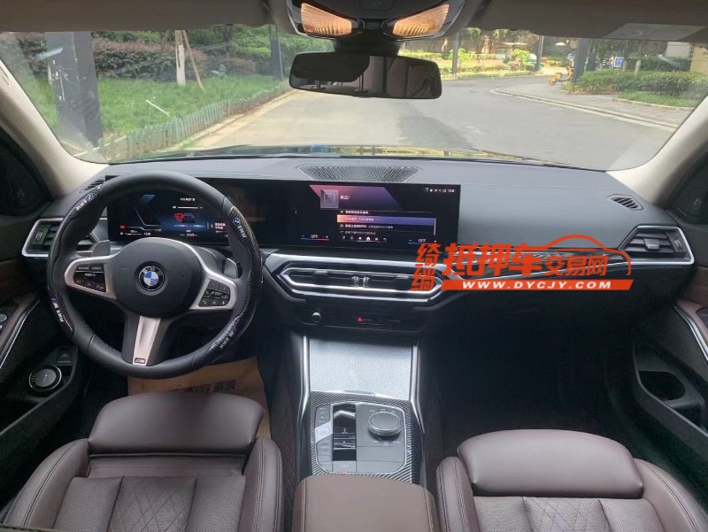 成都23年宝马3系5