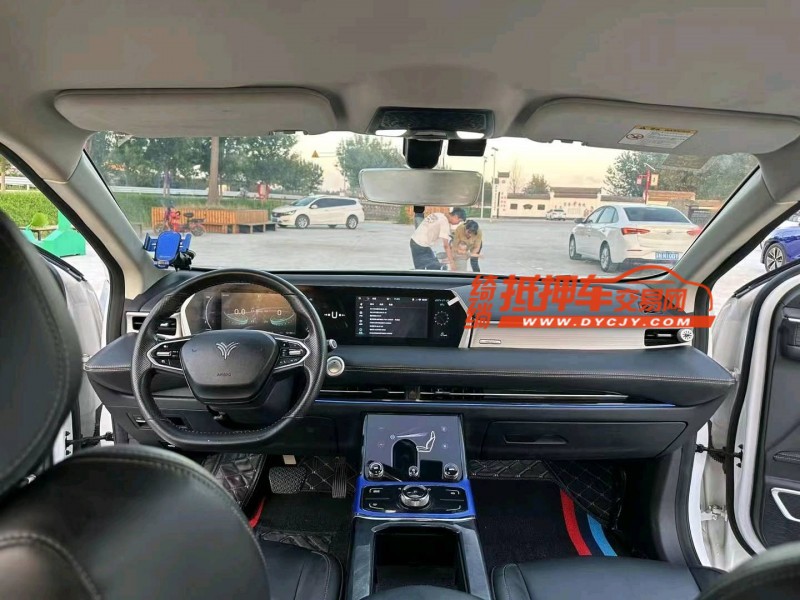 徐州23年哪吒U4
