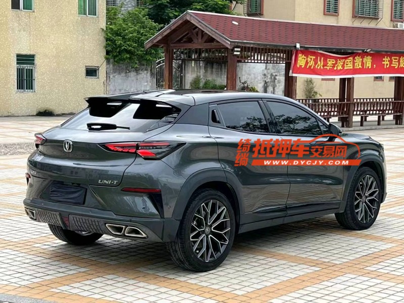 汕头22年长安汽车UNI-T8