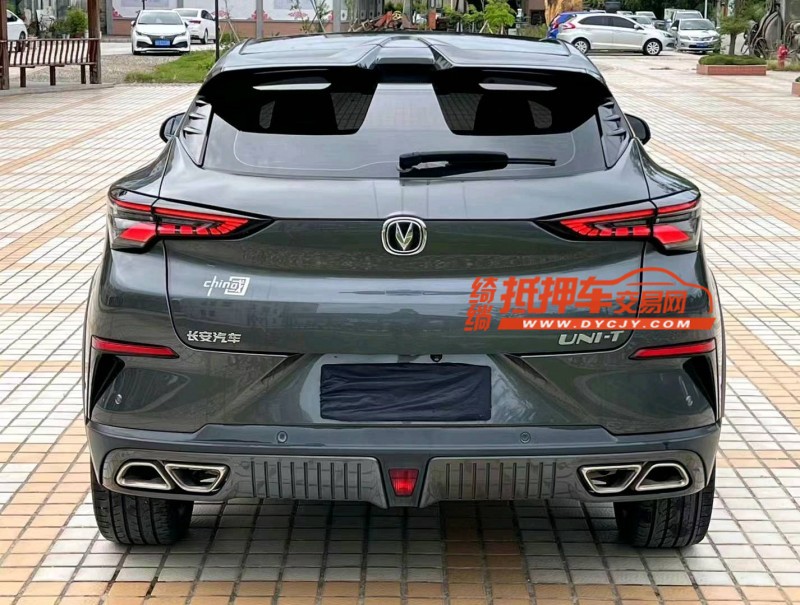 汕头22年长安汽车UNI-T9