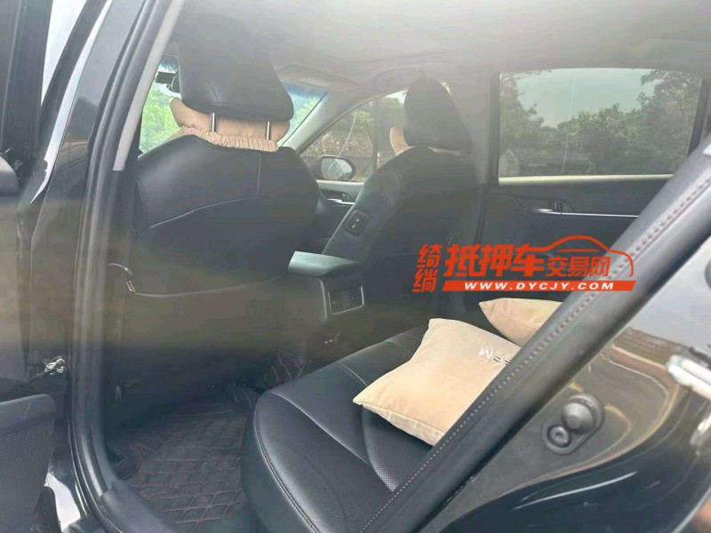 东莞22年丰田凯美瑞5