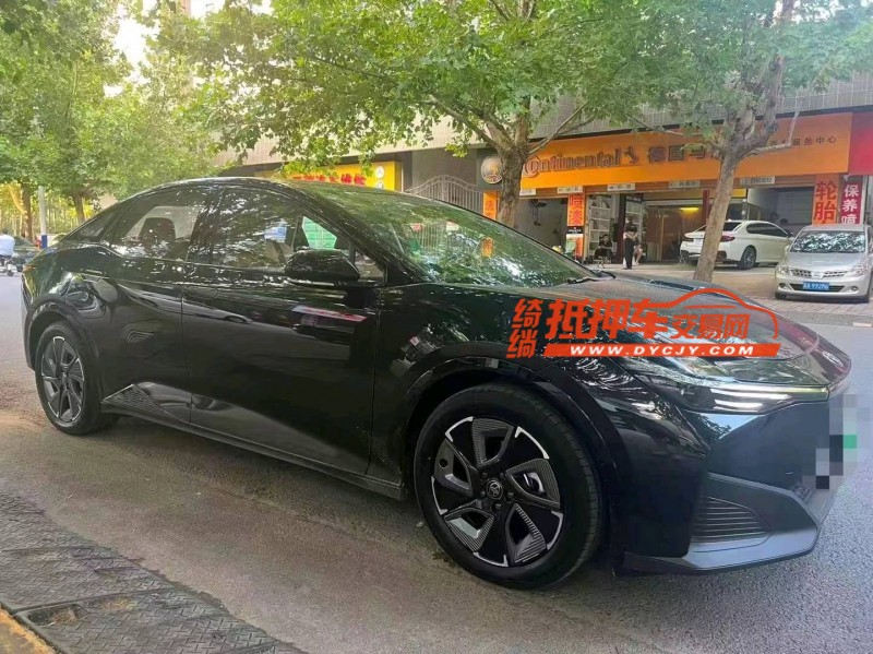 保定24年丰田BZ3Pro8