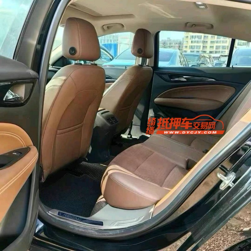 潍坊18年别克君威4