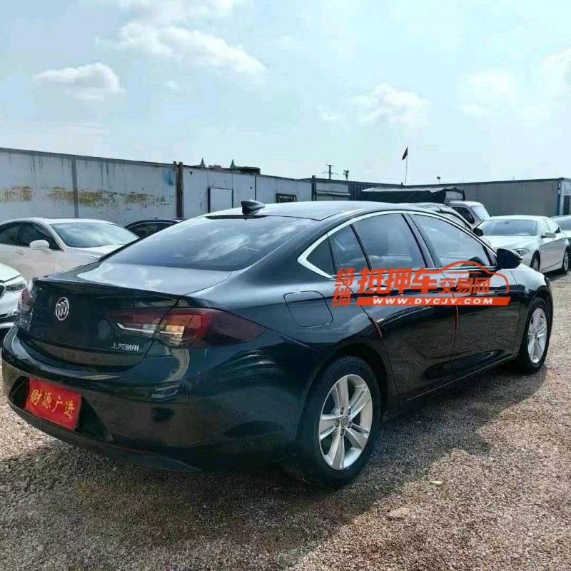 潍坊18年别克君威9