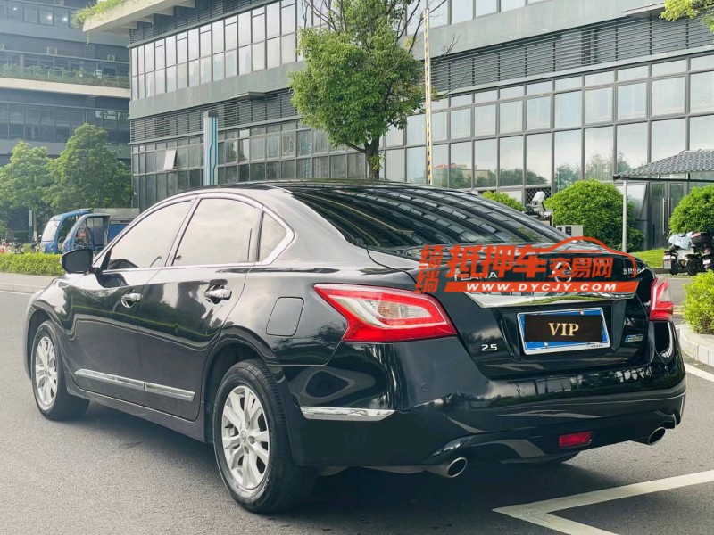东莞13年日产天籁8