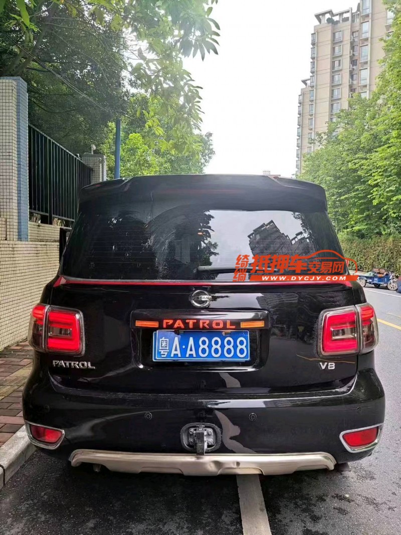 佛山19年日产途乐8