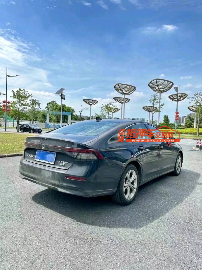 汕头24年本田雅阁5