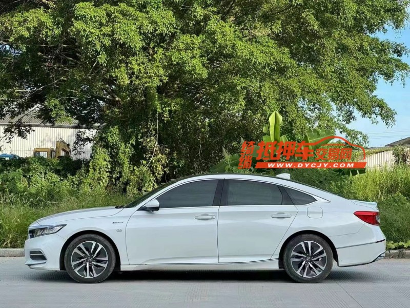 汕头18年本田雅阁3