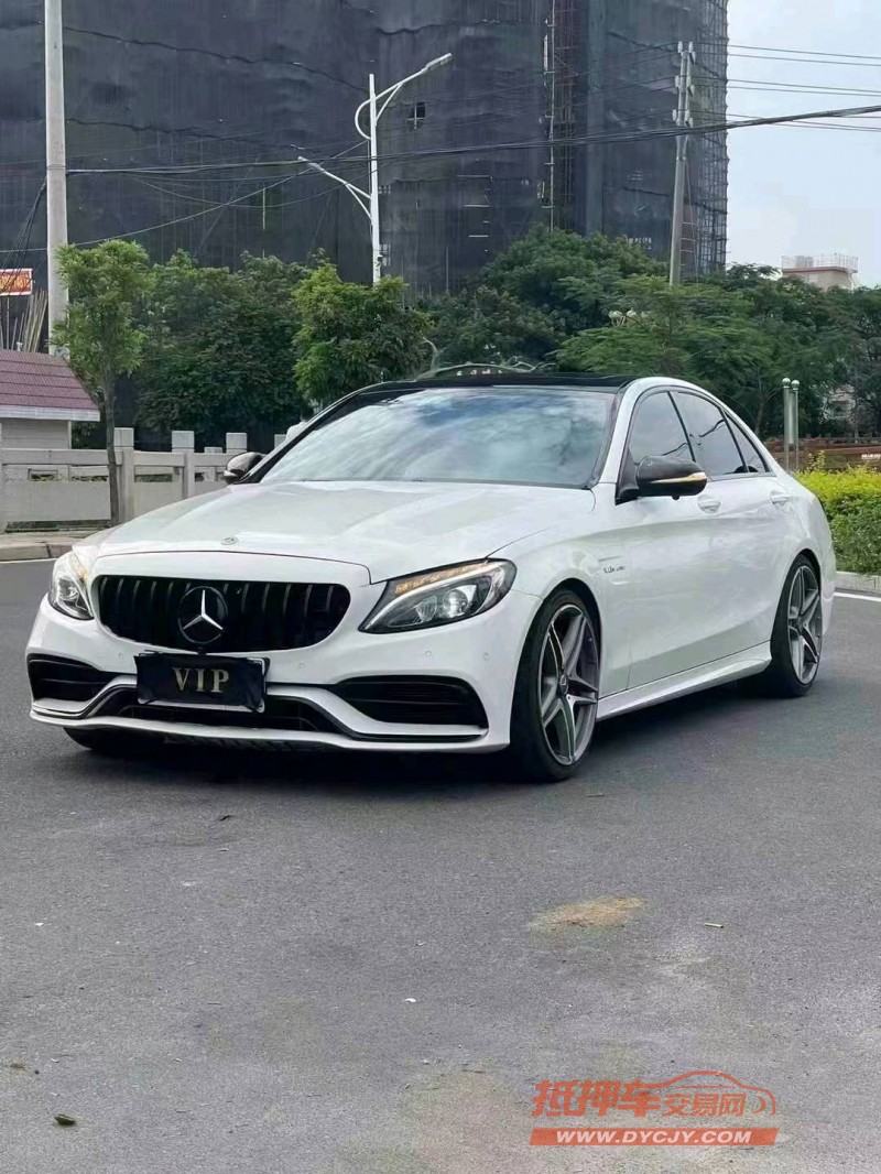 广州17年奔驰C3